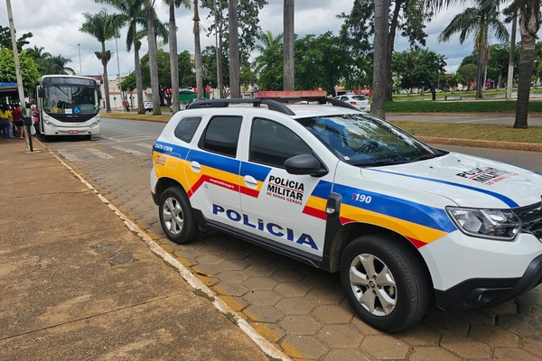 Mulher é agredida com paulada na cabeça na Rodoviária de Patos de Minas; autor fugiu