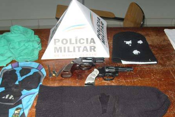 Atiradores matam jovem em Carmo do Paranaíba; três são levados para a delegacia