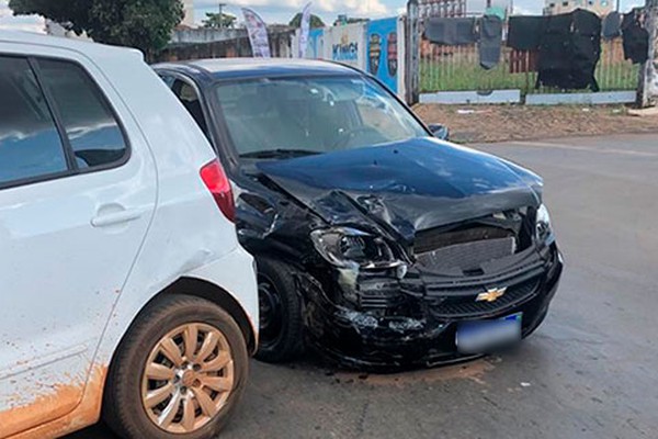 Após mais um acidente, motoristas cobram mais segurança na rua Vereador João Pacheco