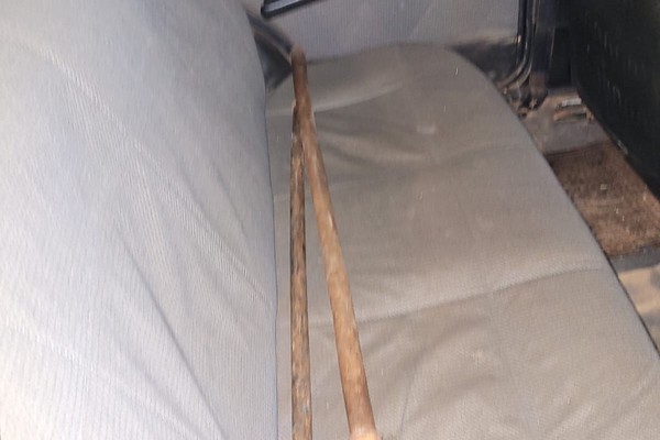 Acusado de tentar roubar celular é agredido a pauladas e desaparece em Uberlândia