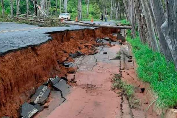 Minas Gerais ainda tem 134 interdições em rodovias; MGC 354 mantém interdição total