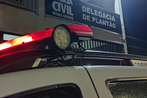 Homem pula portão do Caps, ameaça médico e enfermeira e acaba preso em Patos de Minas
