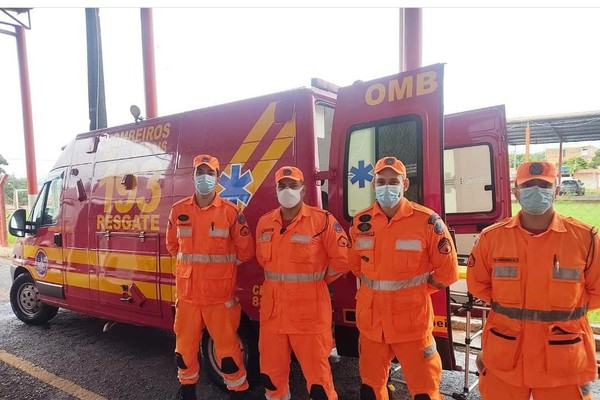 Corpo de Bombeiros salva bebê de apenas três dias que se engasgou após amamentação em Patrocínio