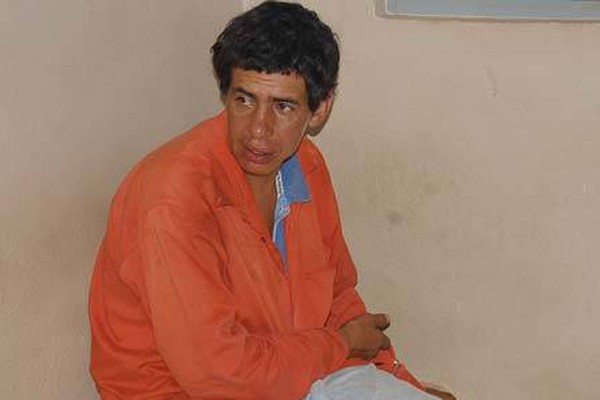 Após tentar matar companheira com torquês, homem agride mãe de 72 anos