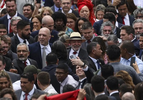 Autoridades pedem responsabilização por tentativa de golpe