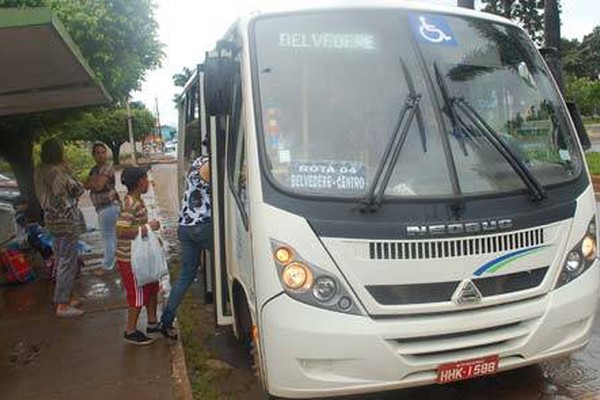 TAC obriga Pássaro Branco a ter cartões nos ônibus para passageiros esporádicos