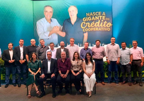 Em assembleia, cooperados aprovam união do Sicoob Credipatos com o Sicoob Credicopa