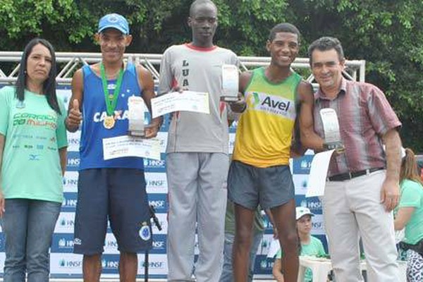 Quenianos e Cruzeirenses dominam o pódio da 5ª Corrida do Milho