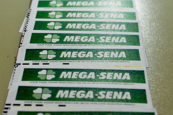 Mega-Sena acumula e próximo concurso deve pagar R$ 125 milhões