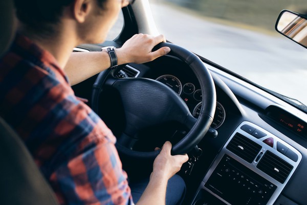 Proteção Automotiva: Proteja seu veículo nesses momentos em que a  violência vem aumentando nas cidades pelo país