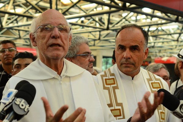 Direitos Humanos cobra apuração de ameaças ao padre Júlio Lancellotti