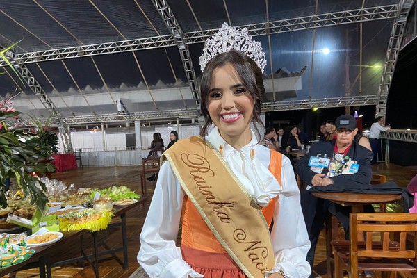 Rainha Nacional do Milho 2023, Brenda Évellyn fala sobre o concurso; veja ao vivo