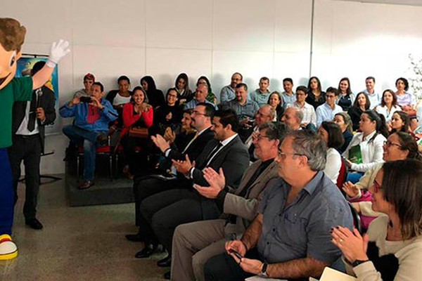 Projetos de reciclagem do lixo e de educação ambiental são apresentados em Patos de Minas