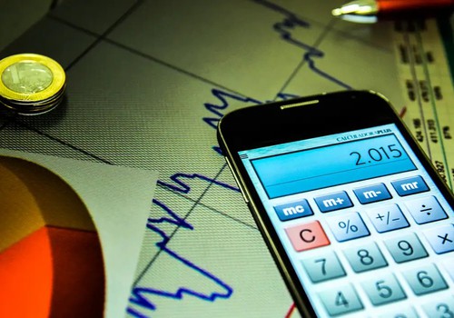 Mercado financeiro reduz previsão da inflação para 4,56% em 2025