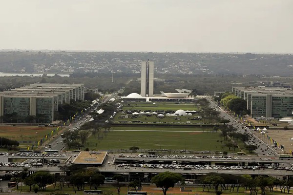 Governo reajusta em 52% auxílio-alimentação de servidores federais