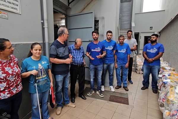Donizetti Motos realiza doação de 150 cestas básicas ao Dispensário São Vicente de Paula