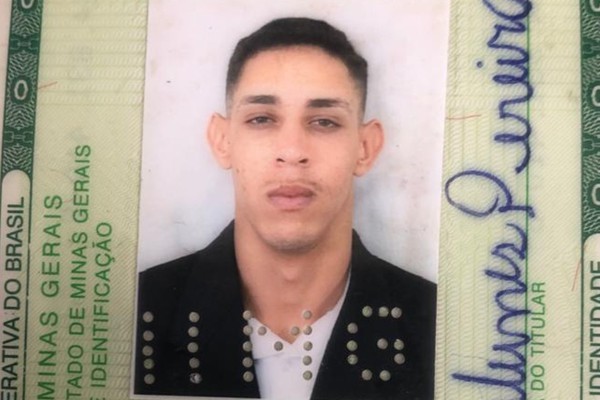 Jovem de 19 anos morre em grave acidente envolvendo moto e pick up em Patos de Minas