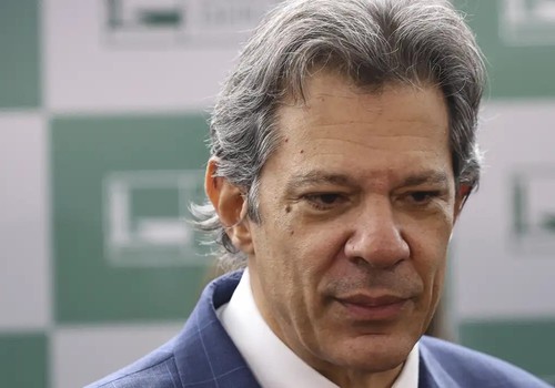 Ordem é negociar e não retaliar, diz Haddad sobre tarifas dos EUA