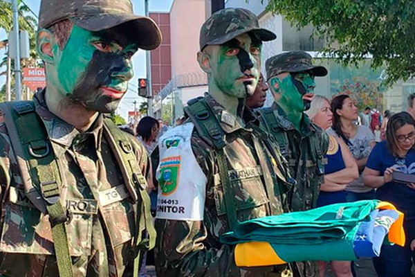 Comemorações da Independência em Patos de Minas ressaltam as cores e as riquezas do Brasil