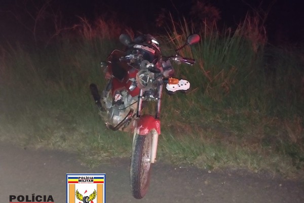 Motociclista sem CNH bate na traseira de outra moto na BR 354 e acaba ferido