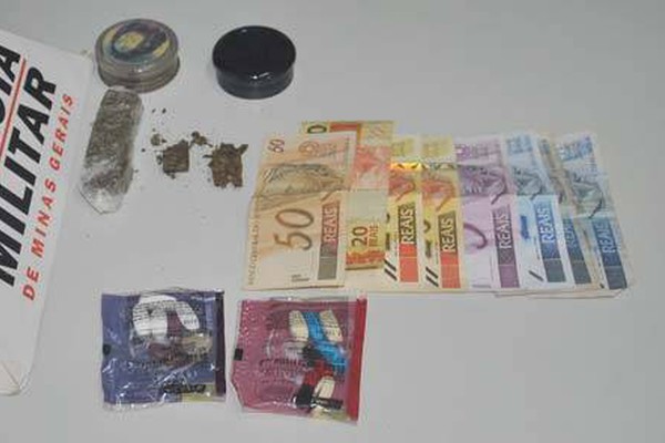 Jovens são flagrados pela PM Rodoviária com porções de maconha na BR 354
