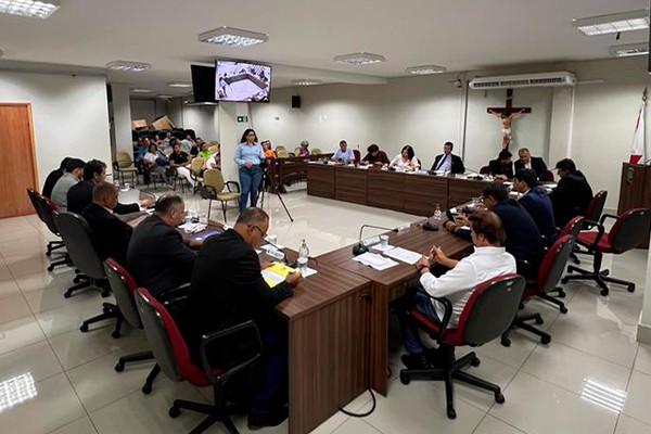 Começou a disputa! Vereadores em Patos de Minas são convidados a se retirarem de partido