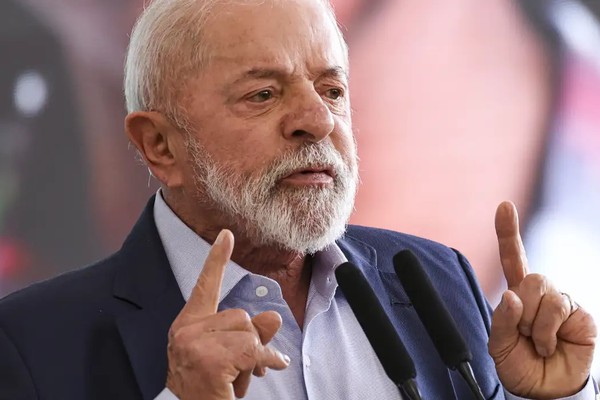 Lula chama América Latina de zona de paz e critica intervenções