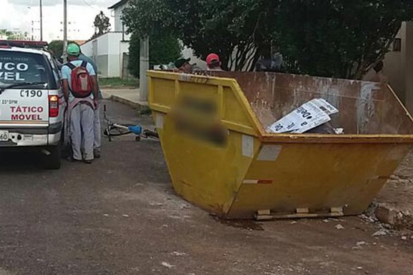 Assaltantes em moto rendem construtor quando pagava funcionários e roubam R$5 mil