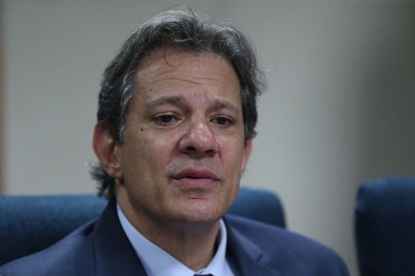 Haddad: há espaço para início do ciclo de corte da taxa juros no país