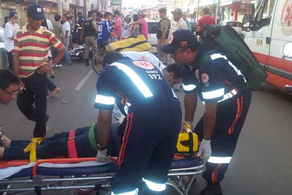 Menor na direção: senhora de 77 anos é atropelada por moto na Major Gote