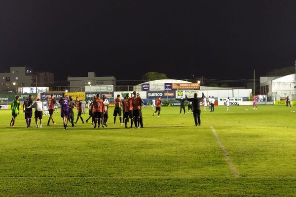 URT vai mal na cobrança de pênaltis e Pouso Alegre é campeão do Troféu Inconfidência; veja