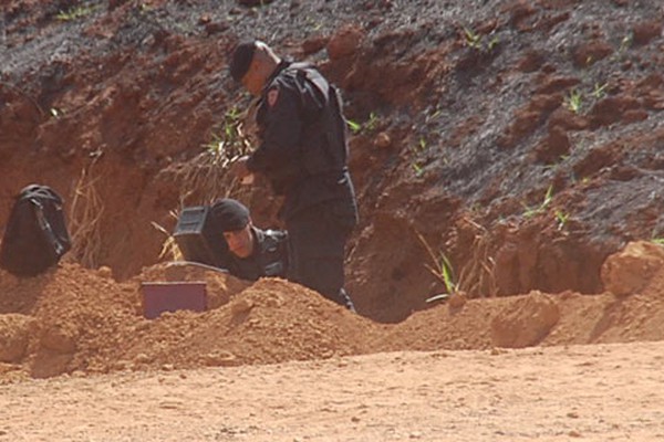 Gate da Polícia Militar detona explosivos em cascalheira na Zona Rural de Patos de Minas