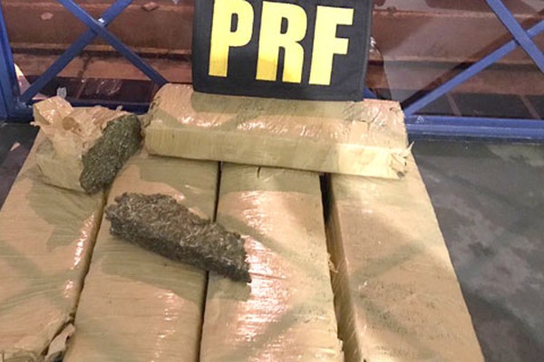 Dois homens são presos pela PRF transportando mais de 5 kg de maconha pela BR 365