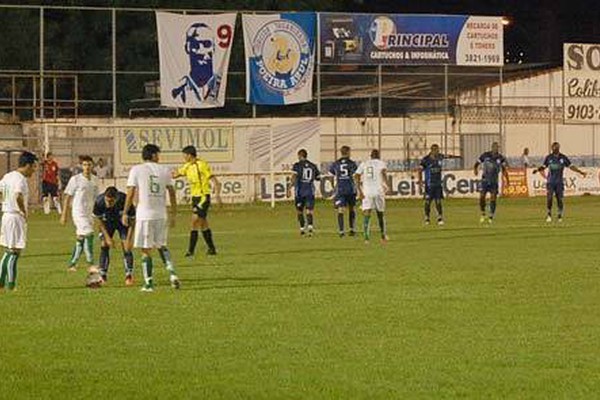 Em jogo disputado, Nacional e URT empatam em 0 a 0 no Zama Maciel