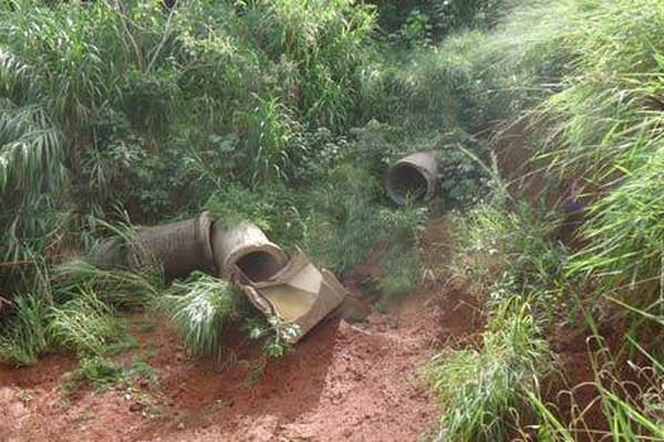 Com vários problemas, Mocambo está servindo também para cavalos de pau e perturbação