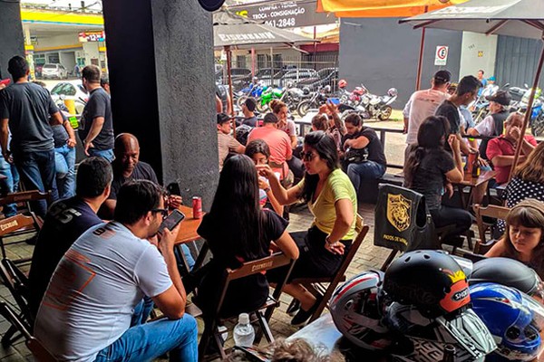 Motociclistas realizam natal sobre rodas e arrecadam centenas de brinquedos para crianças carentes