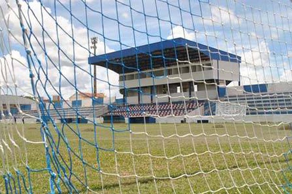 URT e Atlético fazem partida decisiva nesta noite no Estádio Zama Maciel